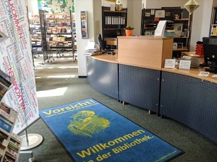 Eingang Stadtbücherei Eingang Stadtbücherei