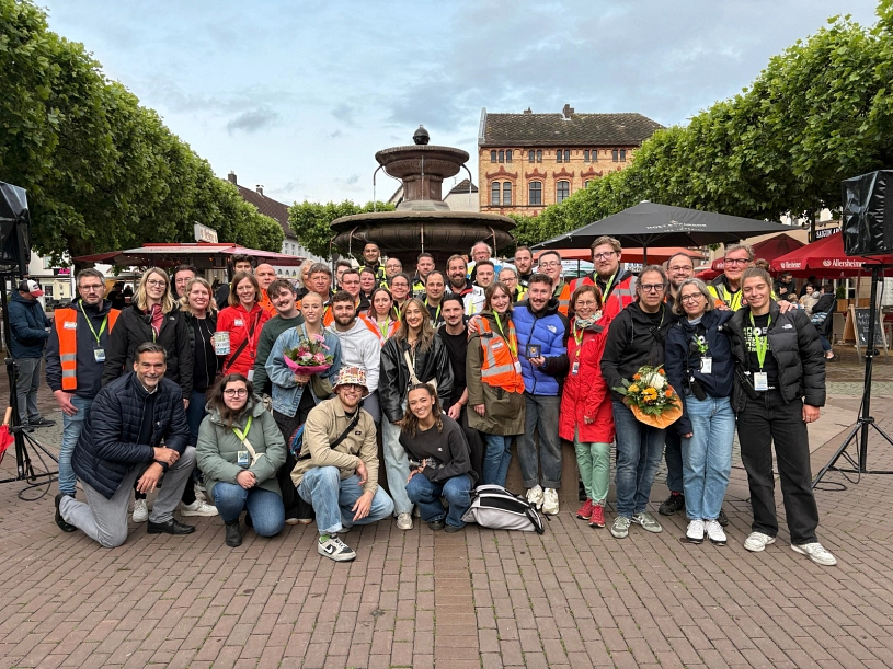 Gewinner Publikumspreise 2025 (c) Stadt Holzminden.jpg Gewinner Publikumspreise 2025 Motionhouse und Pere Hosta © Stadt Holzminden