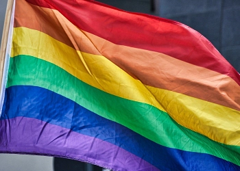 Regenbogen-Fahne