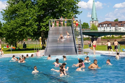 Rutschen im Freibad Holzminden Rutschen im Freibad Holzminden © Stadt Holzminden